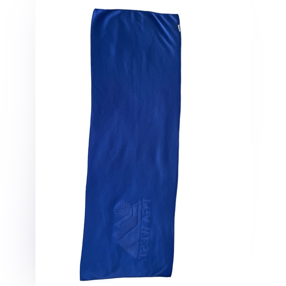 Ultralight sports or workout towel. Quick dry, lightweight. From PGA West. - Picture 4 of 6